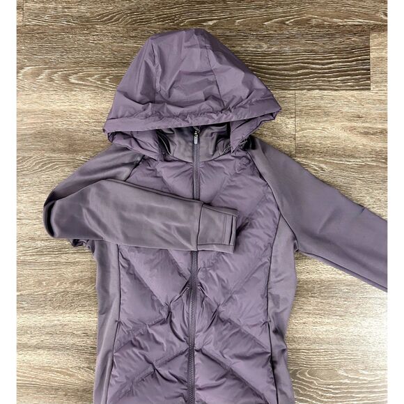 Athleta Inlet Jacket Nightfall Purple Size Medium Hood Insulated Puffer Stretch - Picture 7 of 12